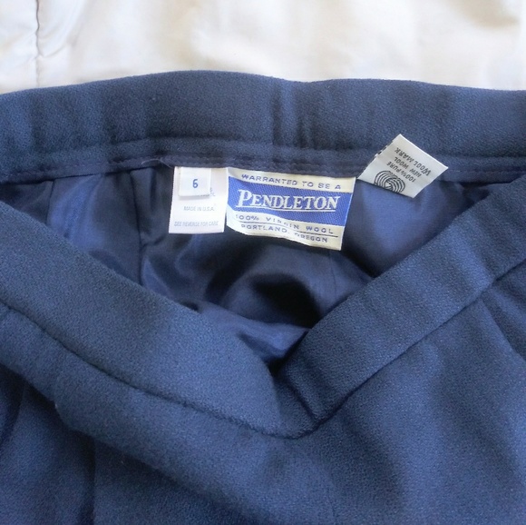 [ PENDLETON wool pleated navy trousers ] - Picture 3 of 4